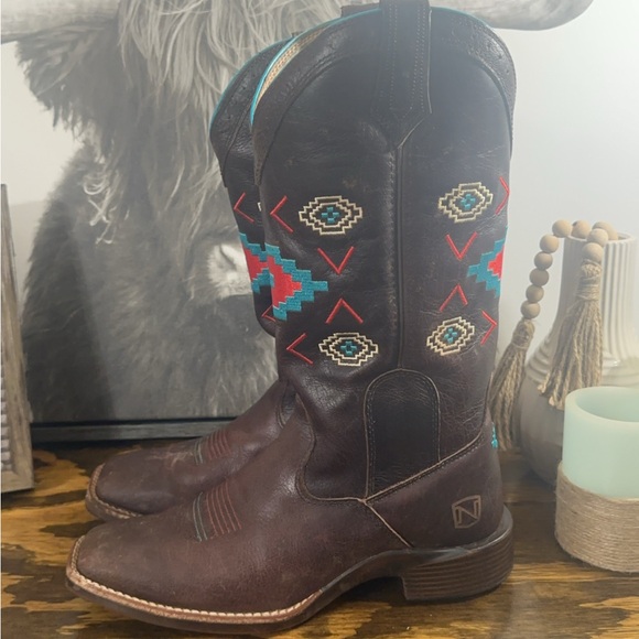 Noble Outfitters Size 8.5 - Picture 2 of 2
